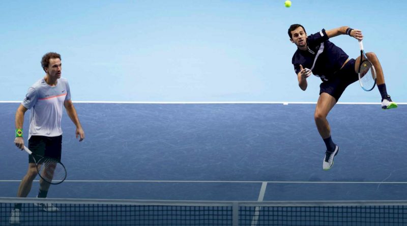 O brasileiro Bruno Soares (esquerda) e o crota Mate Pavic a um passo das semifinais (divulgação ATPTour)