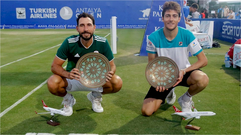 Santiago Gonzalez (esquerda) e Marcelo Demoliner em junho/2018 (divulgação ATP Tour)