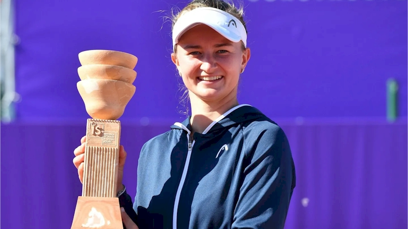 Barbora Krejcikova (divulgação WTA Tennis)