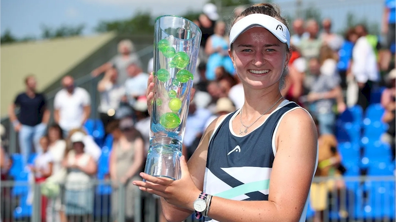 Barbora Krejcikova (divulgação WTA Tennis)
